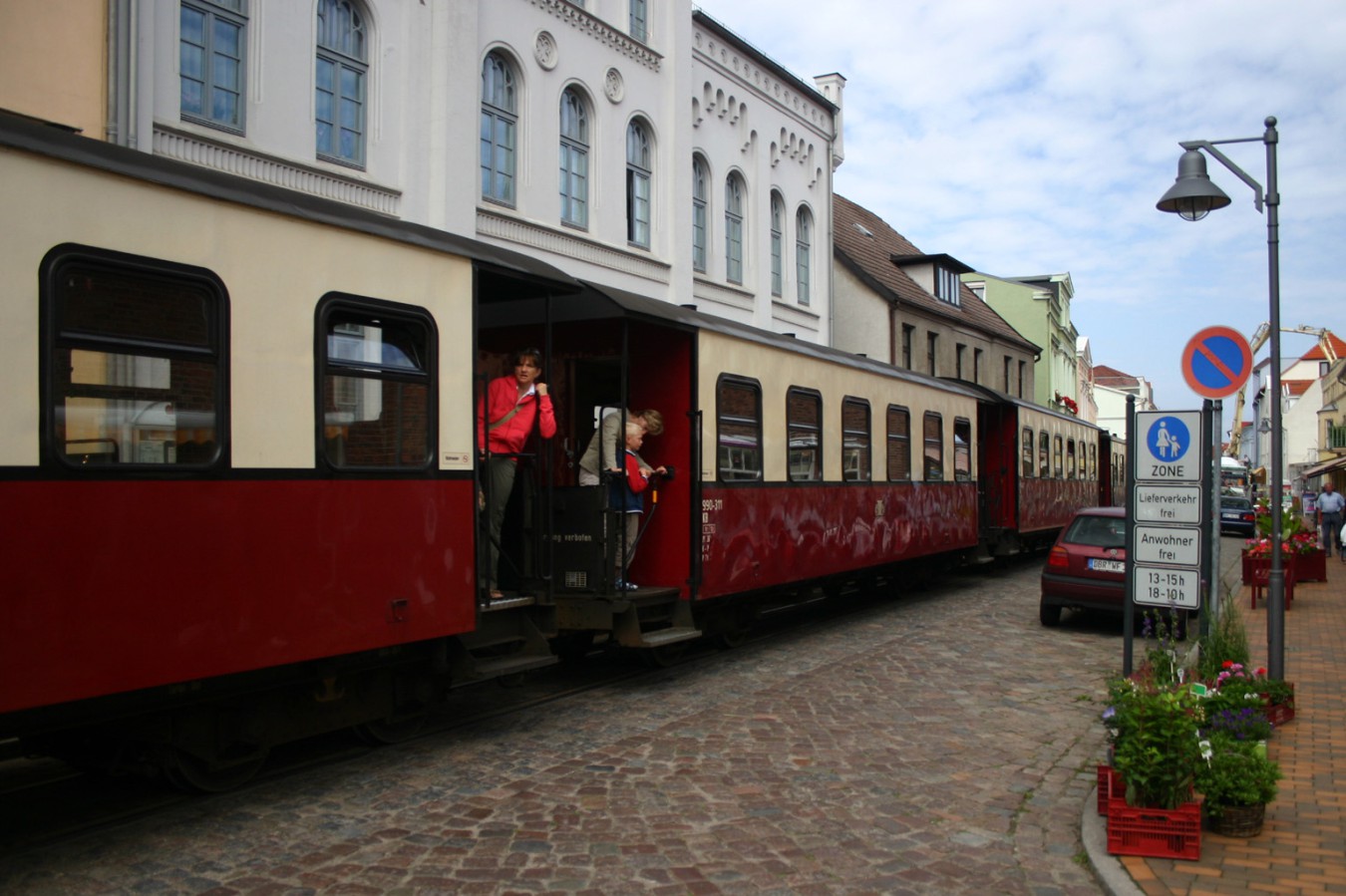 2007_0851